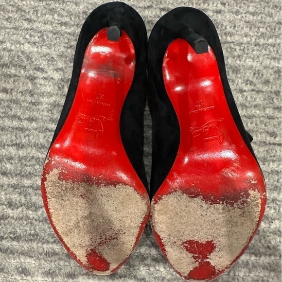 CHRISTIAN LOUBOUTIN Suede D'Orsay Pumps, size 7 - Picture 8 of 10